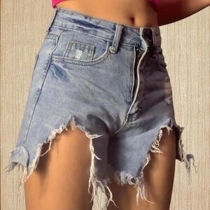 high waist ripped denim shorts <3
